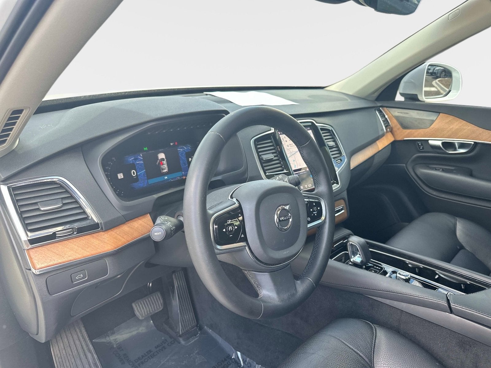 2023 Volvo XC90 Plus