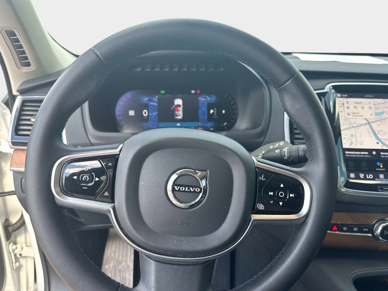 2023 Volvo XC90 Plus