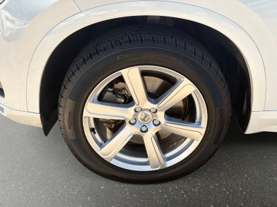 2021 Volvo XC90 Momentum