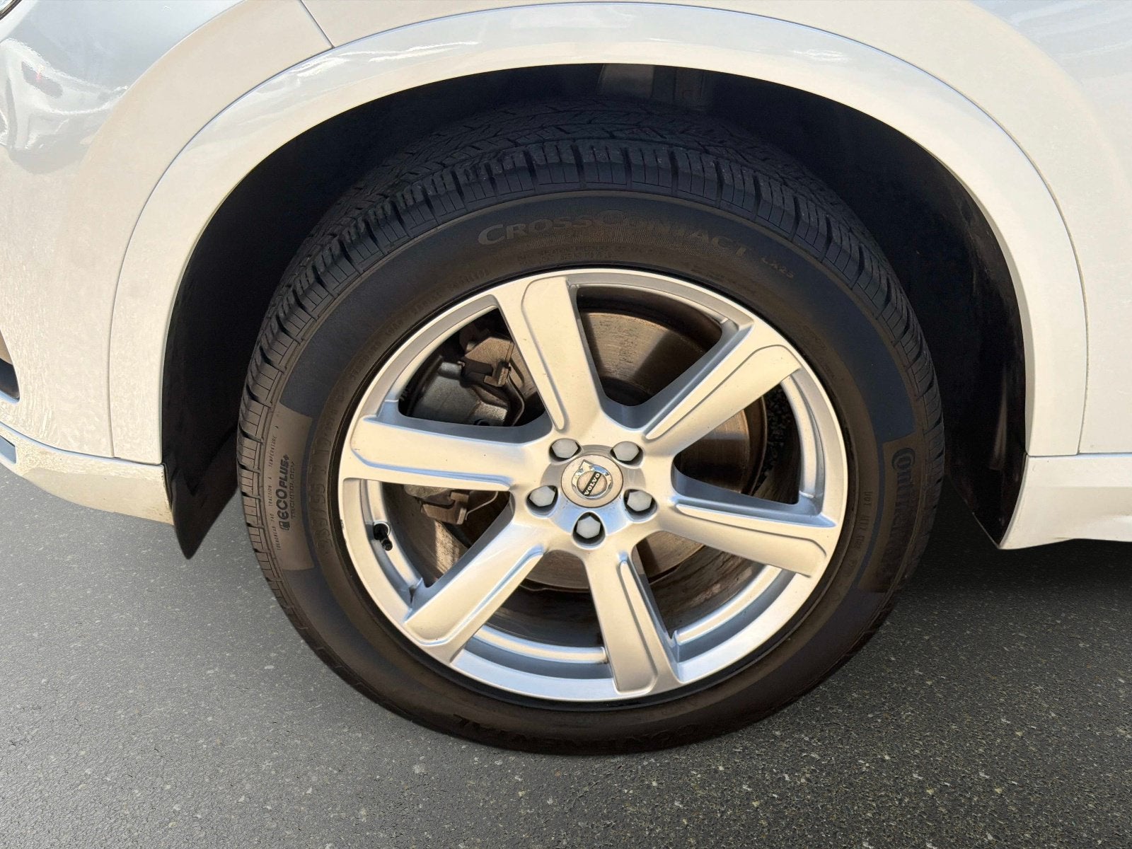 2021 Volvo XC90 Momentum