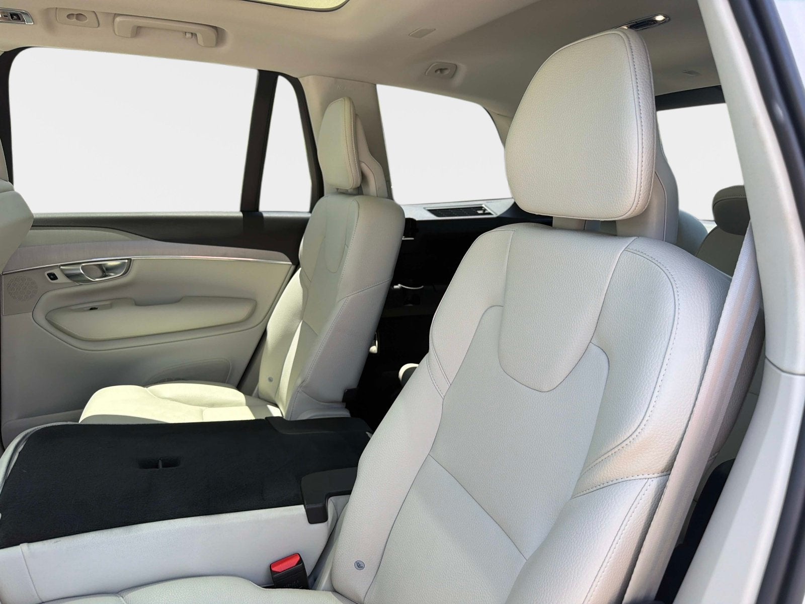 2021 Volvo XC90 Momentum