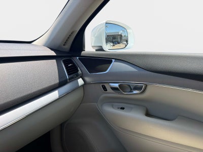 2021 Volvo XC90 Momentum