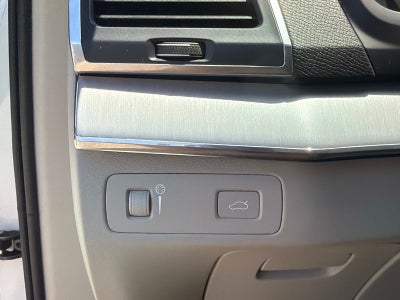 2021 Volvo XC90 Momentum