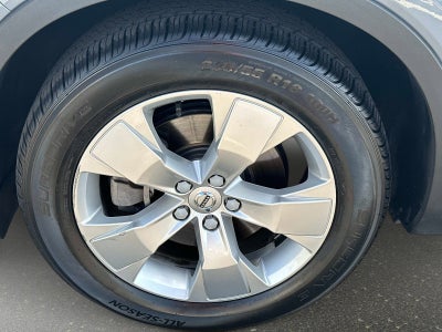 2021 Volvo XC40 Momentum