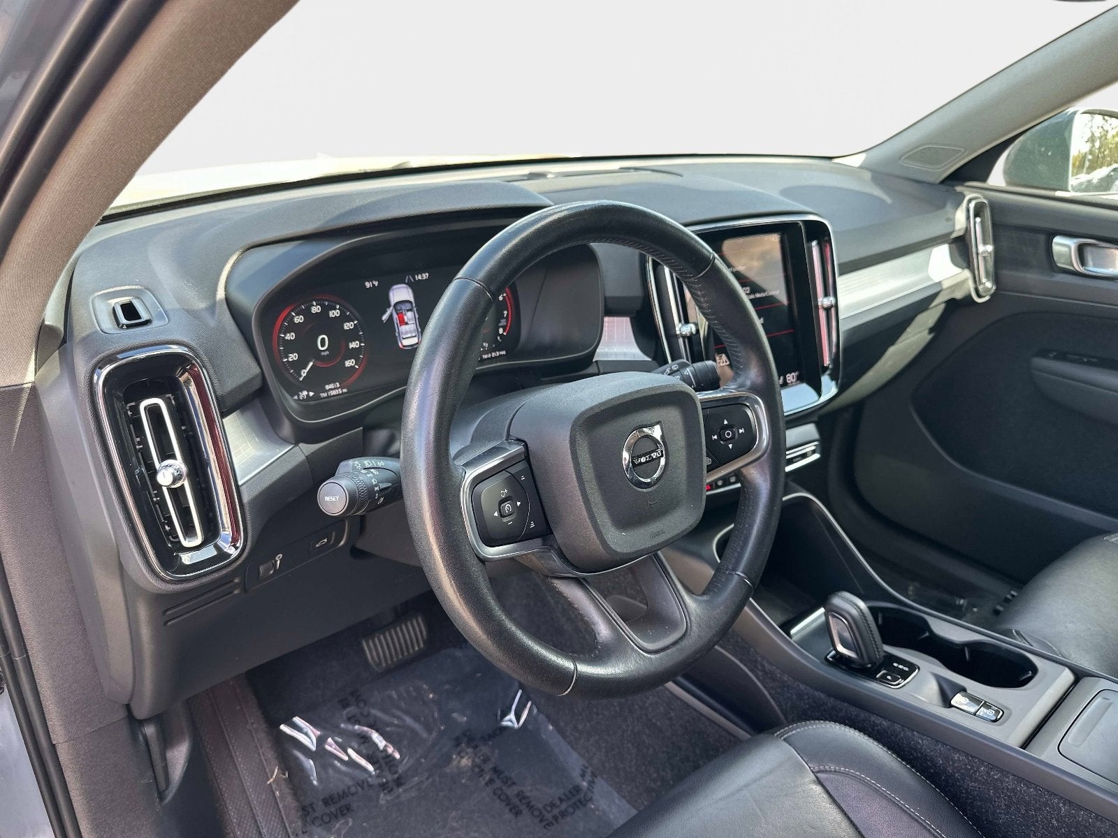 2021 Volvo XC40 Momentum