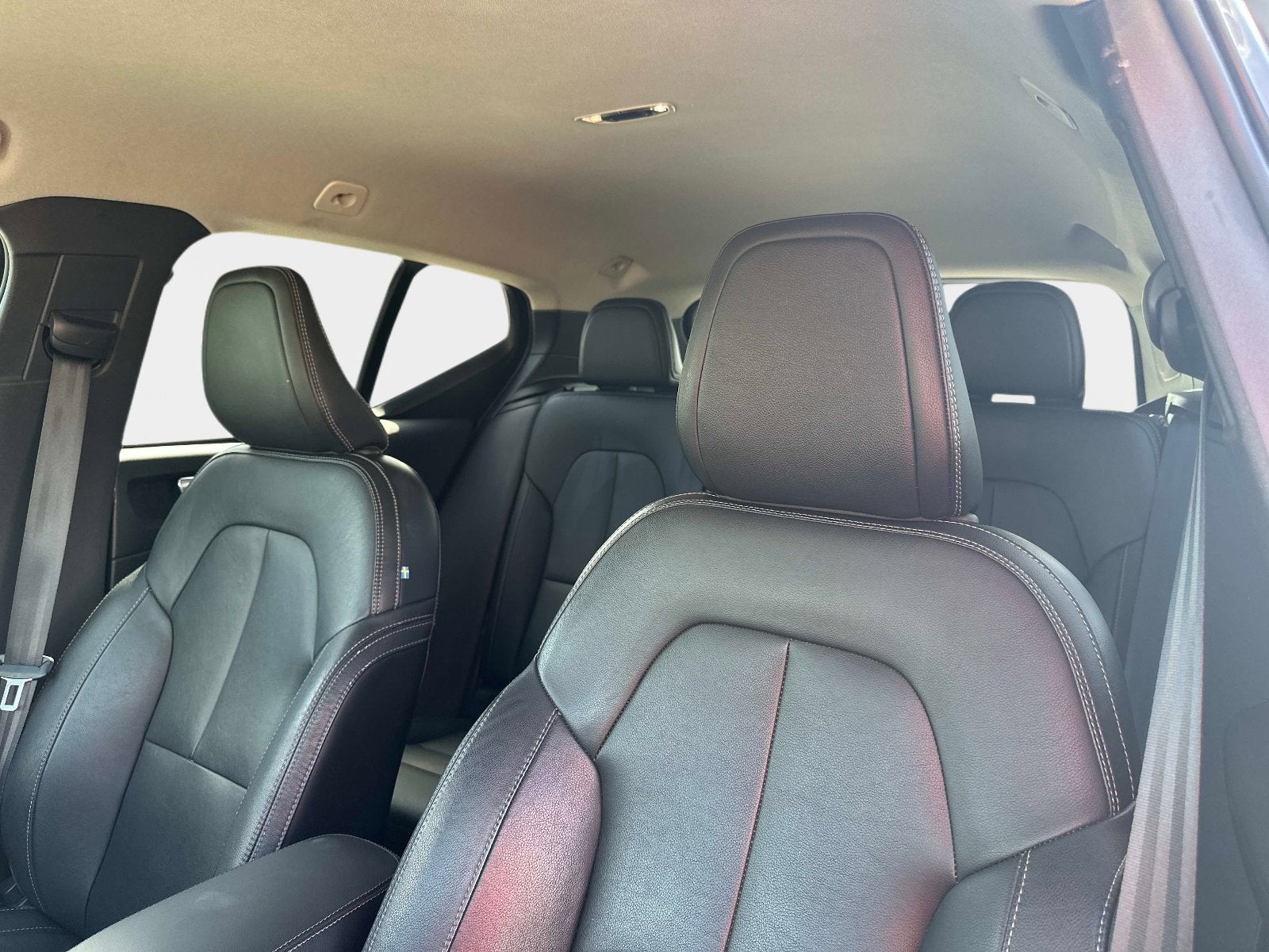 2021 Volvo XC40 Momentum