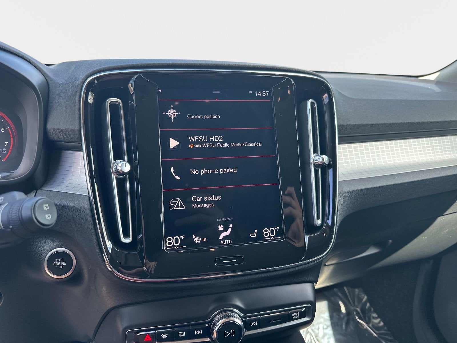 2021 Volvo XC40 Momentum