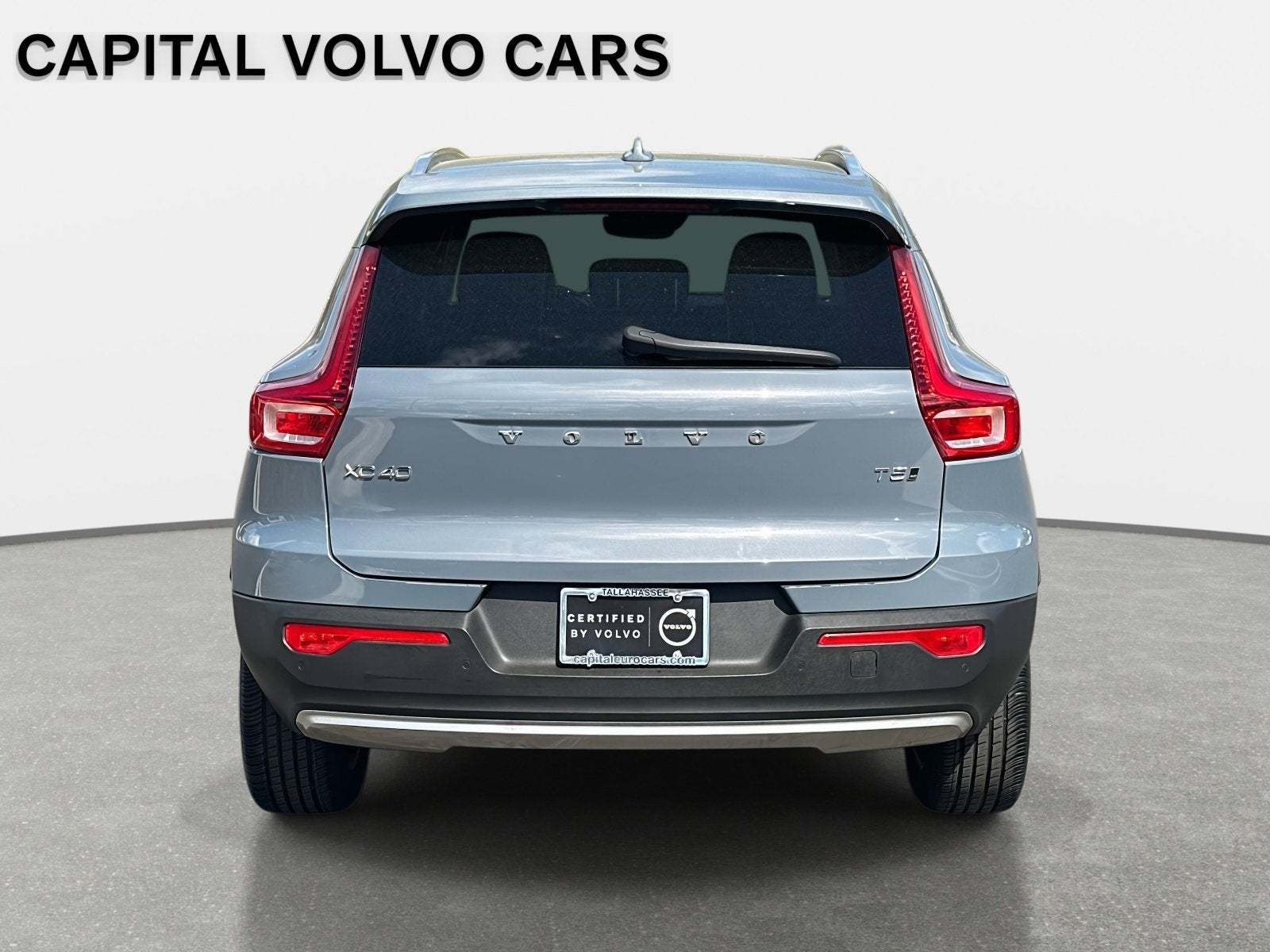 2021 Volvo XC40 Momentum