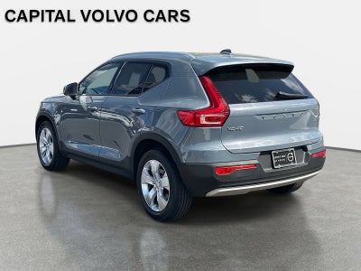 2021 Volvo XC40 Momentum