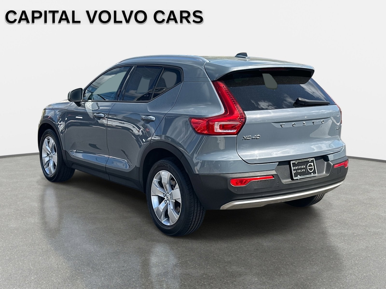2021 Volvo XC40 Momentum