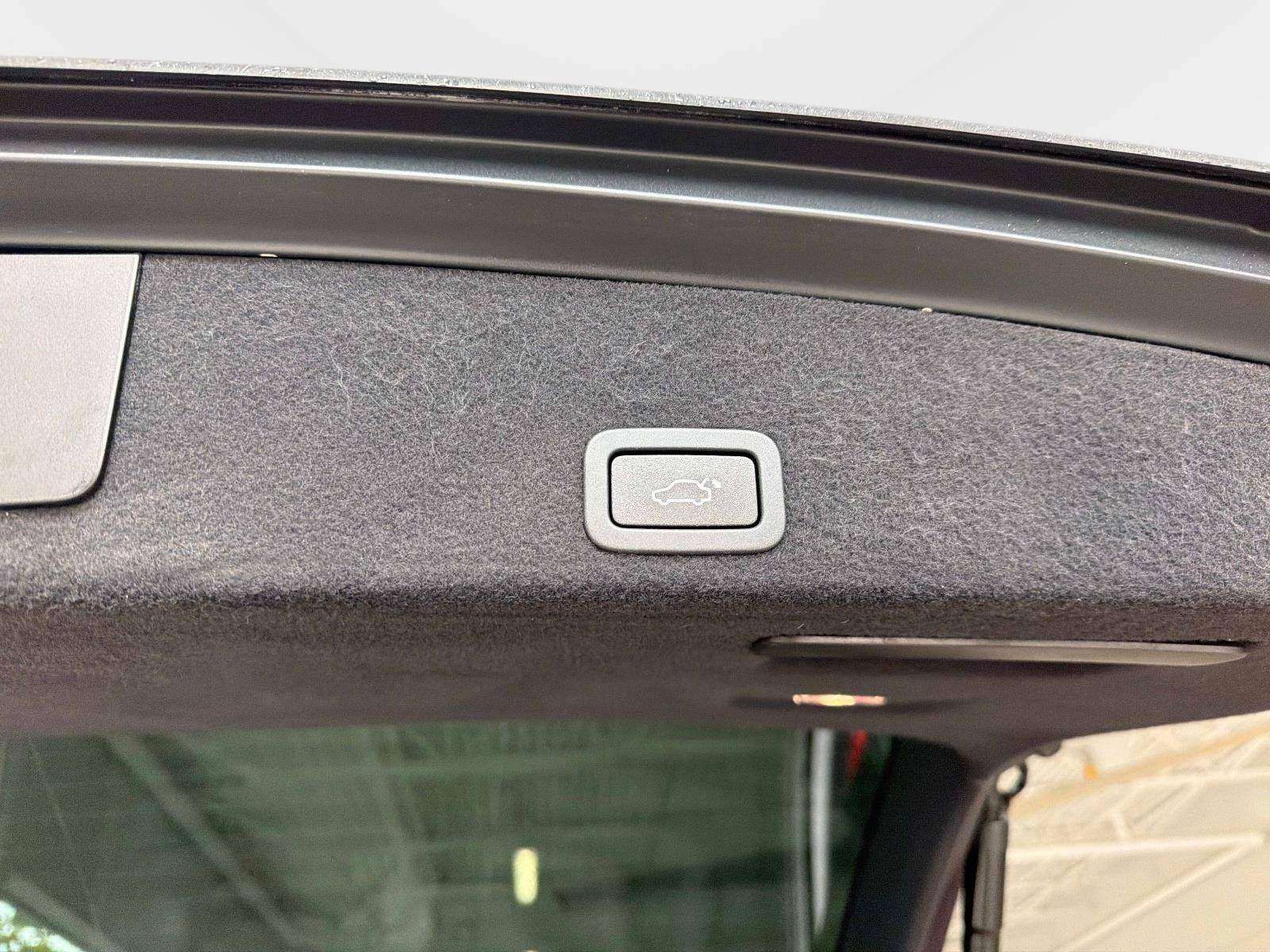 2016 Volvo XC60 T5 Drive-E Premier