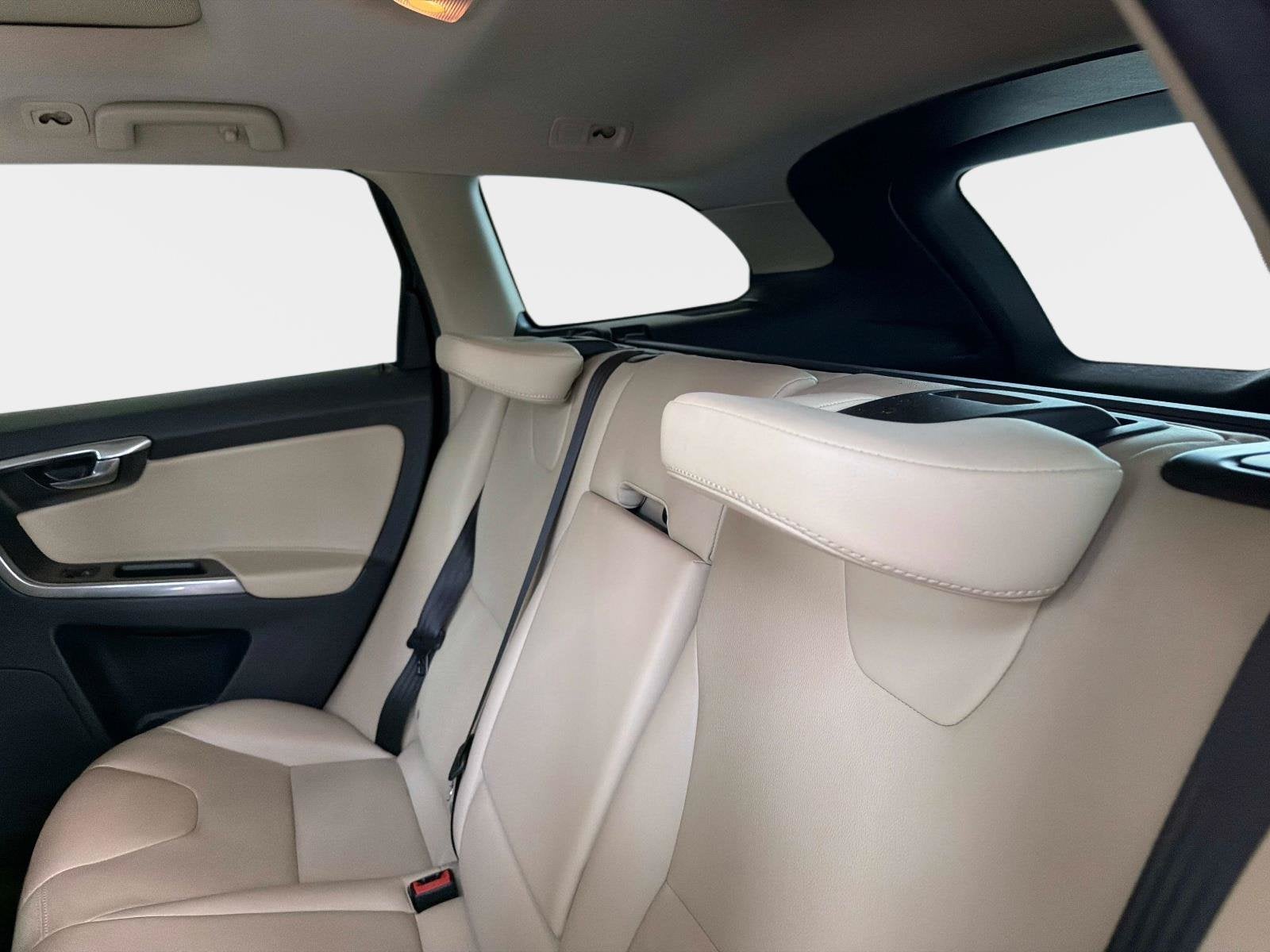 2016 Volvo XC60 T5 Drive-E Premier