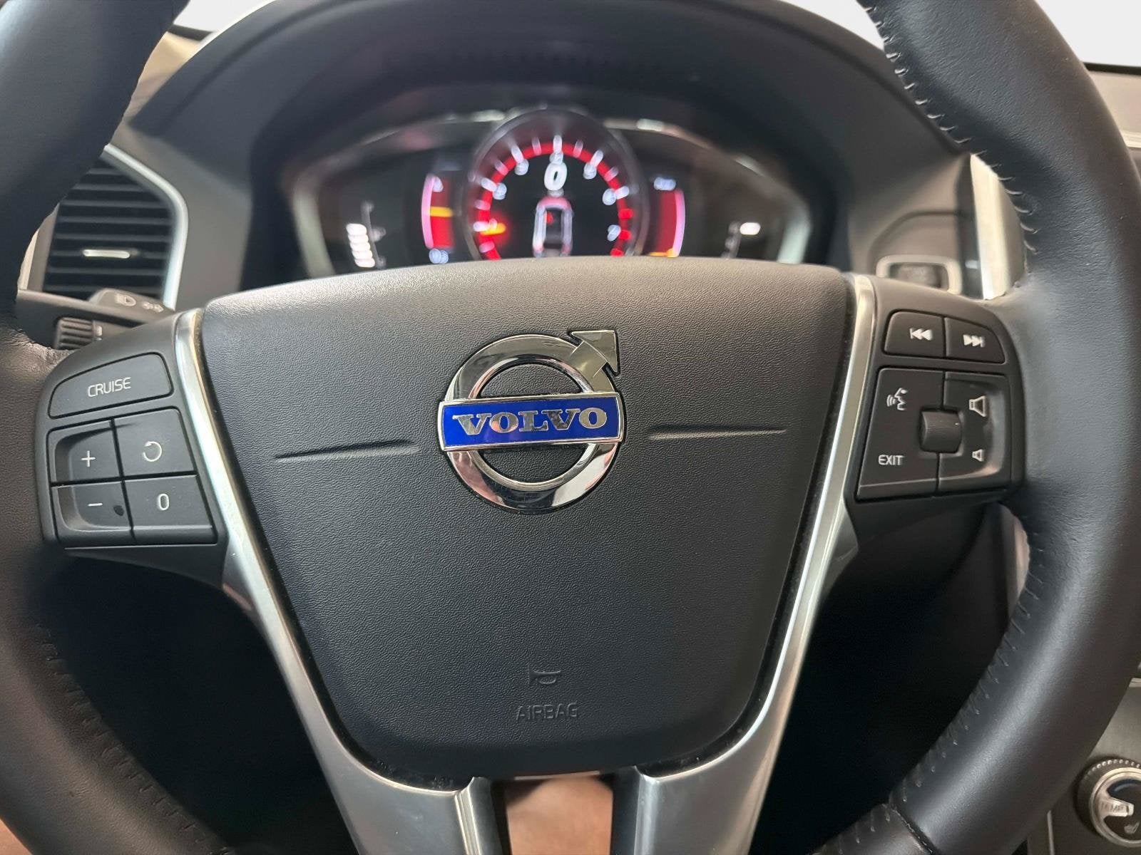 2016 Volvo XC60 T5 Drive-E Premier