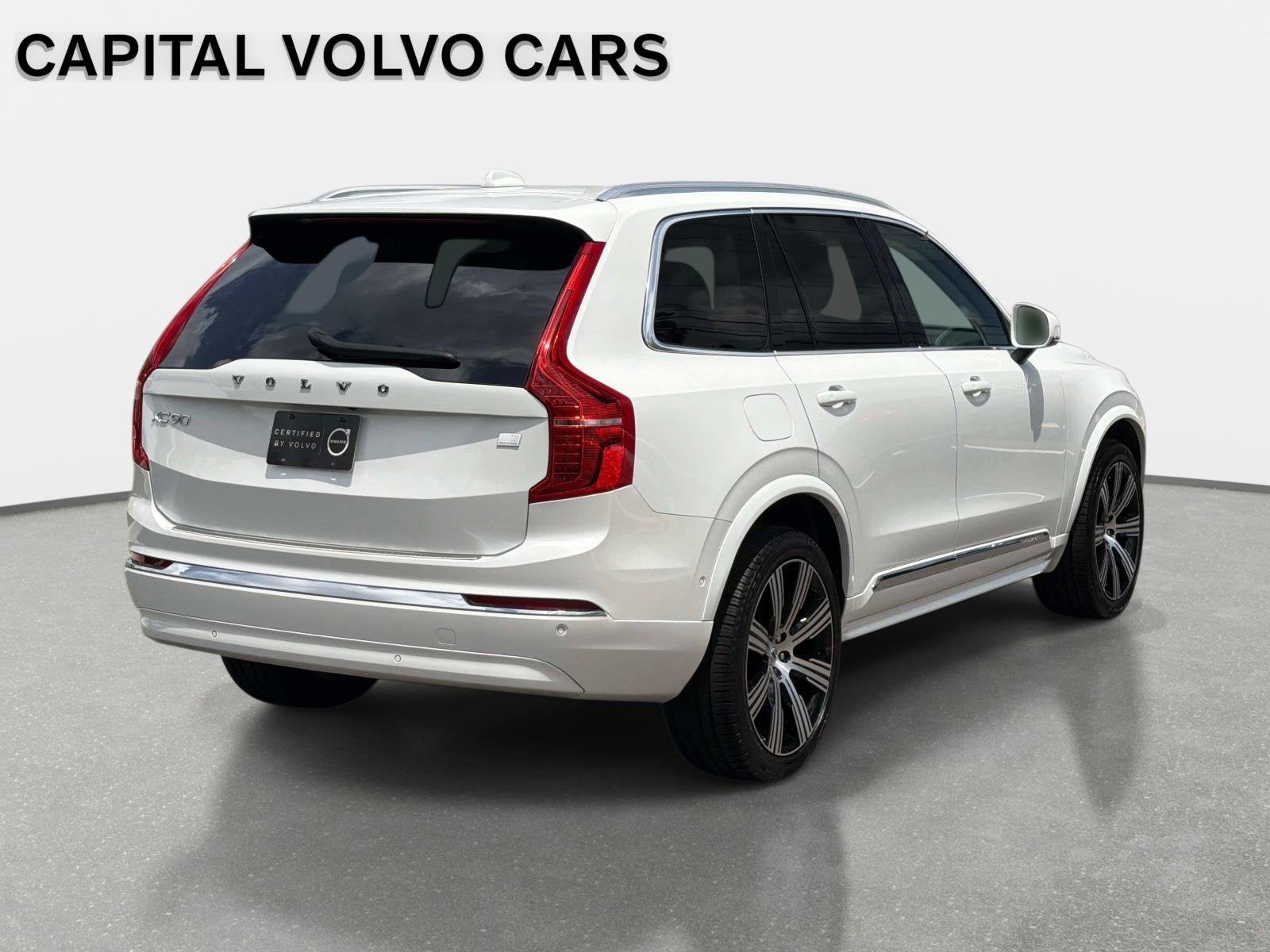 2024 Volvo XC90 Recharge Plug-In Hybrid Plus Bright Theme