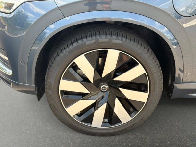 2024 Volvo XC90 Recharge Plug-In Hybrid Plus Bright Theme