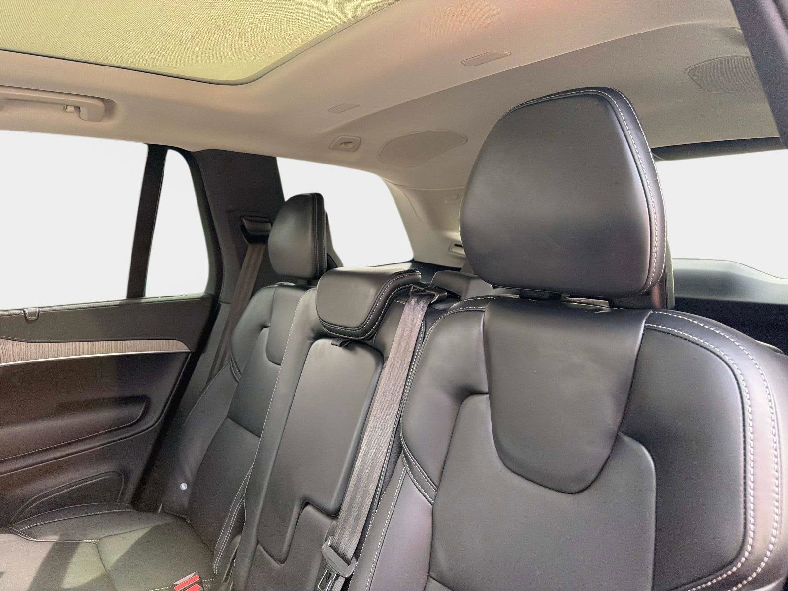 2024 Volvo XC90 Recharge Plug-In Hybrid Ultimate Bright Theme