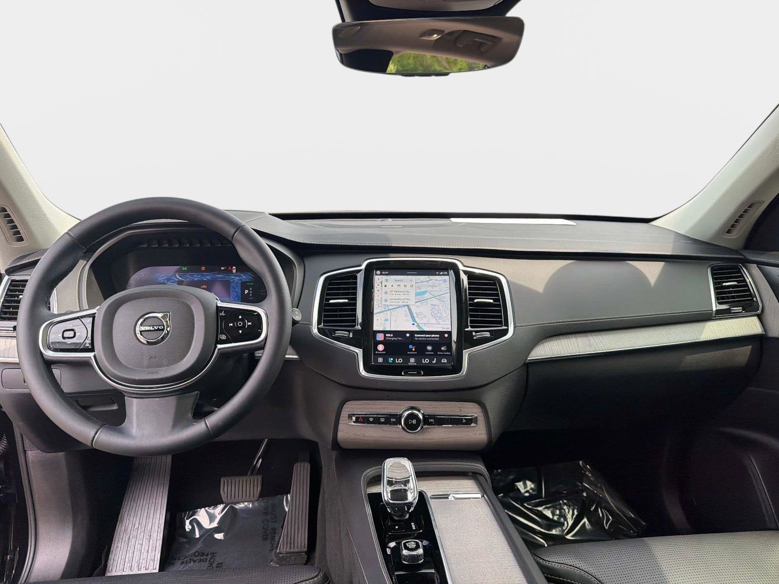 2024 Volvo XC90 Recharge Plug-In Hybrid Ultimate Bright Theme
