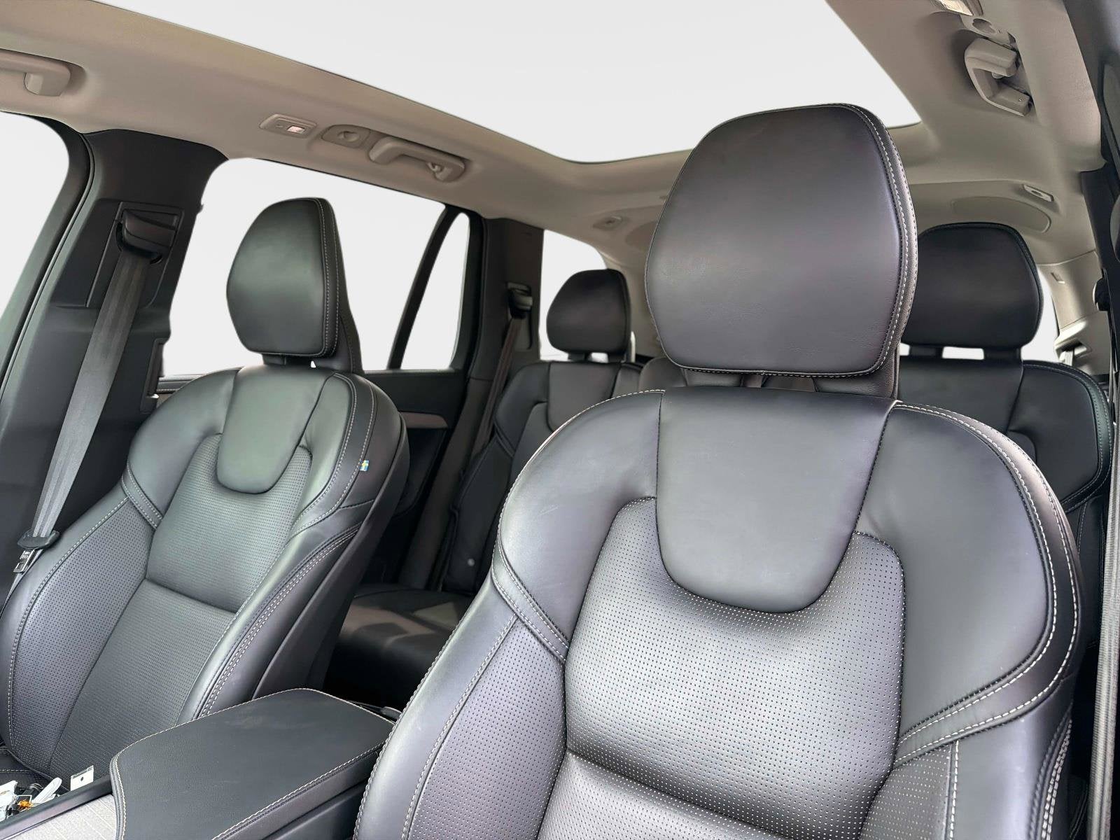 2024 Volvo XC90 Recharge Plug-In Hybrid Ultimate Bright Theme
