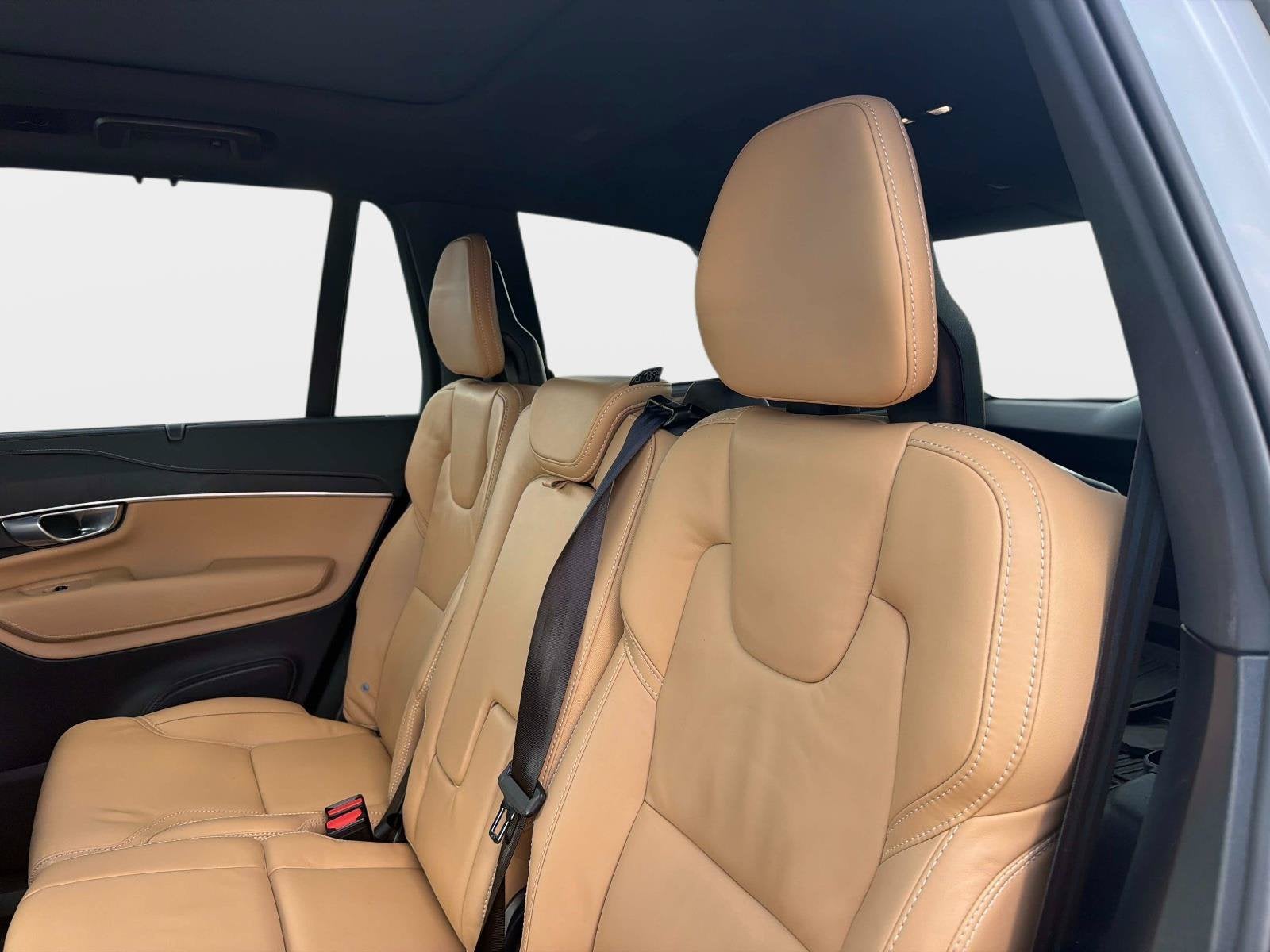 2024 Volvo XC90 Recharge Plug-In Hybrid Ultimate Bright Theme