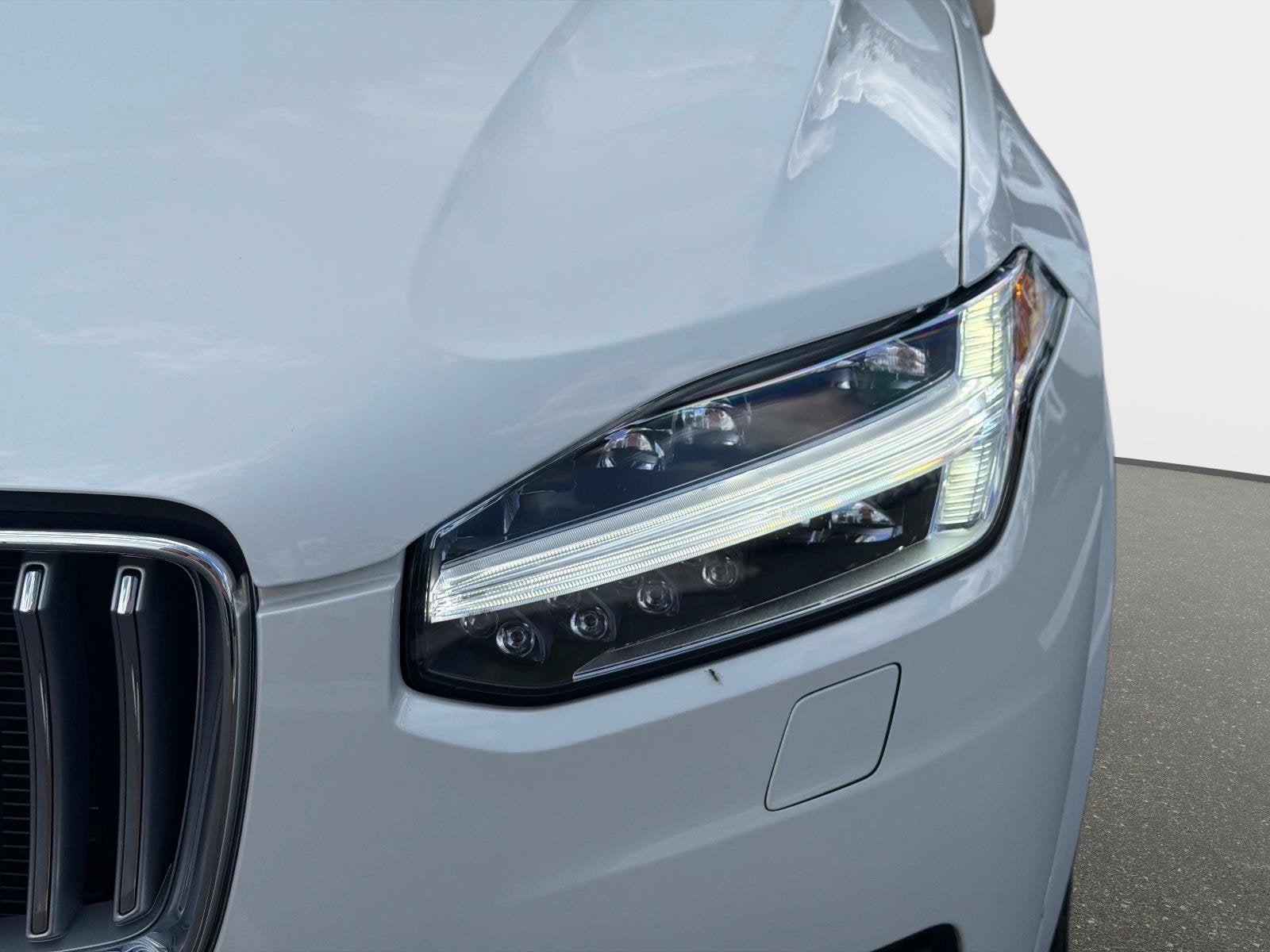 2024 Volvo XC90 Recharge Plug-In Hybrid Ultimate Bright Theme