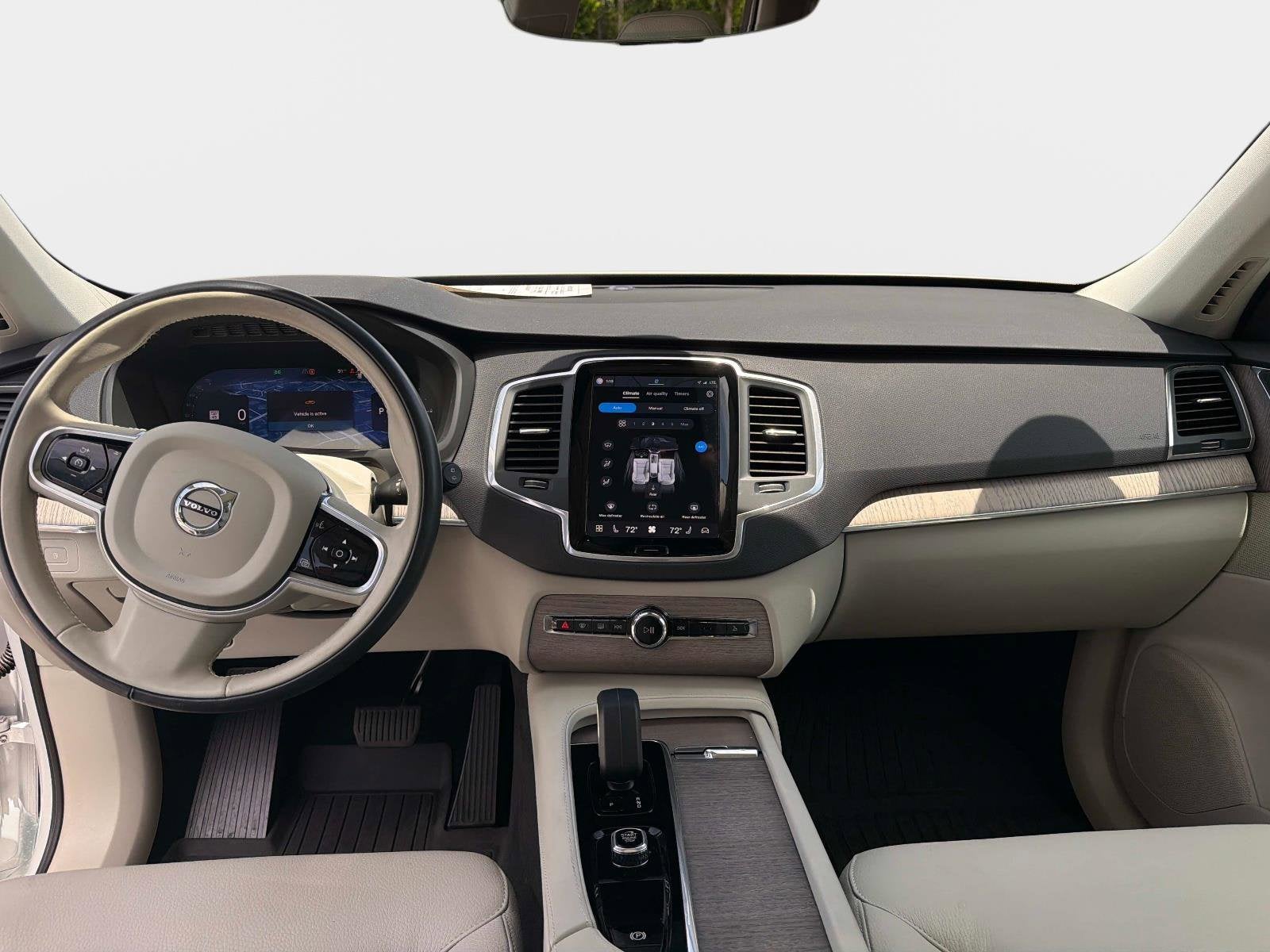2024 Volvo XC90 Recharge Plug-In Hybrid Core Bright Theme