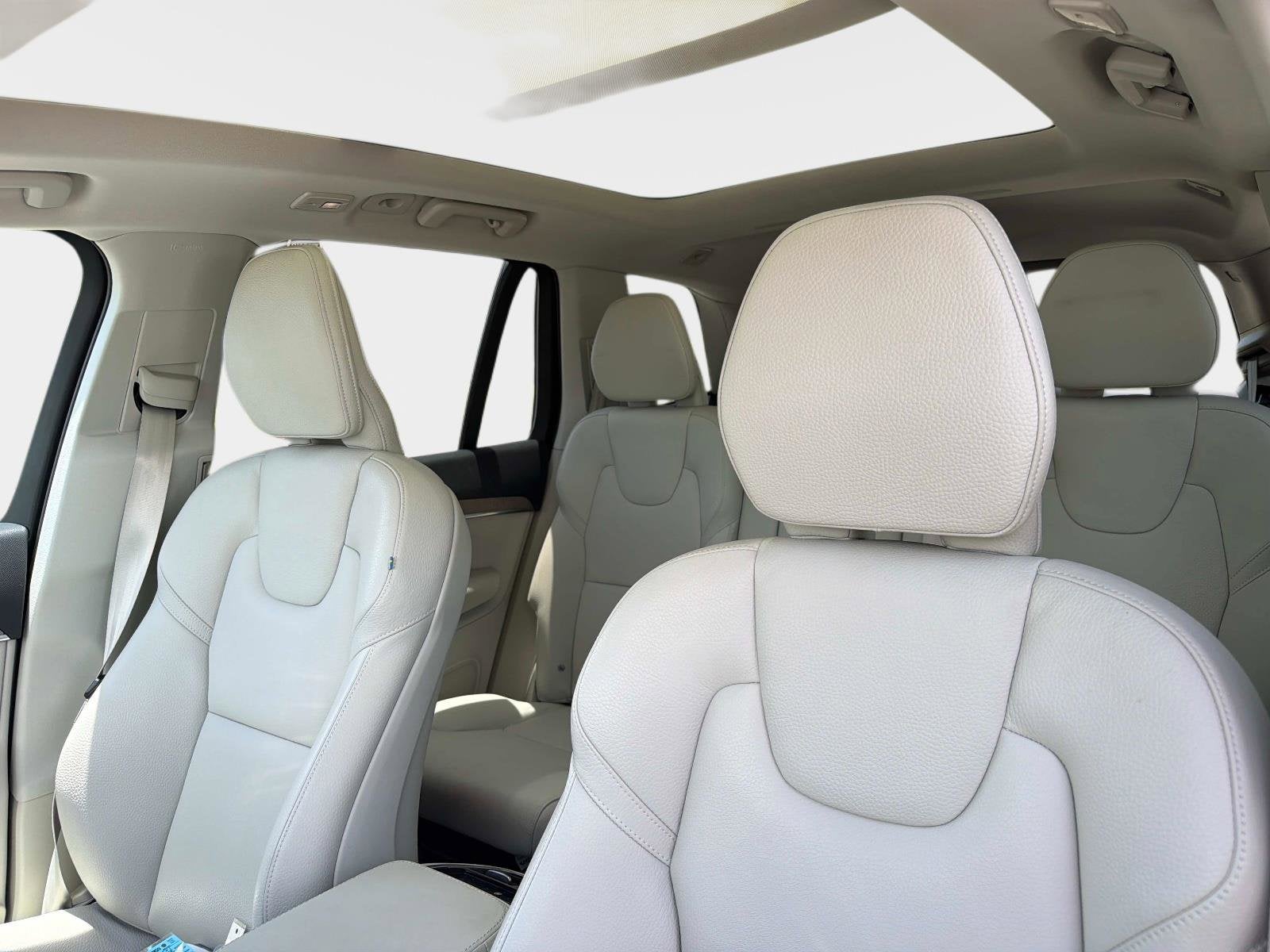 2024 Volvo XC90 Recharge Plug-In Hybrid Core Bright Theme