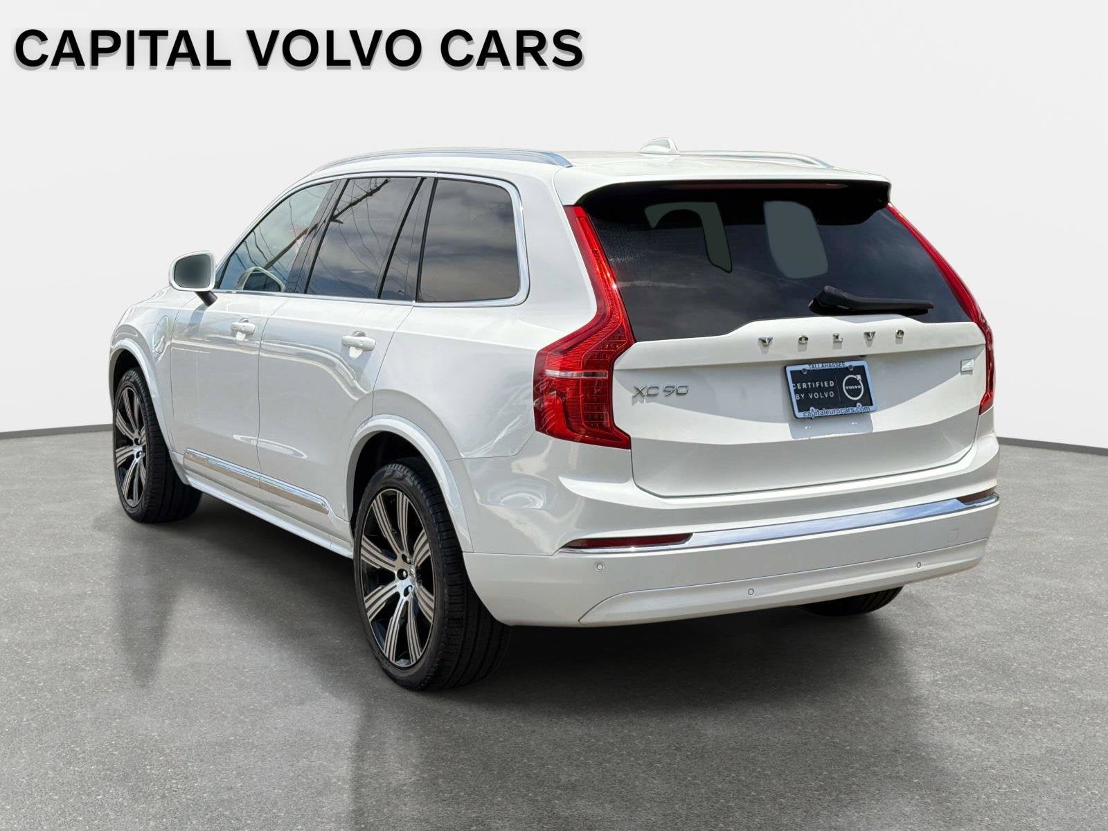 2024 Volvo XC90 Recharge Plug-In Hybrid Core Bright Theme
