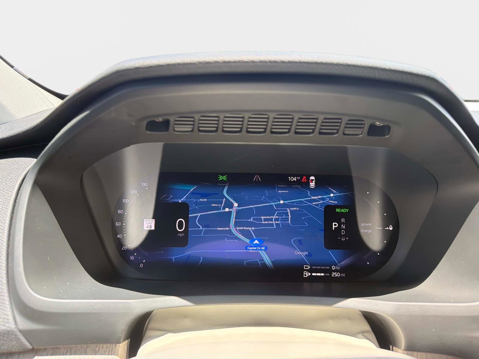 2024 Volvo XC90 Recharge Plug-In Hybrid Core Bright Theme
