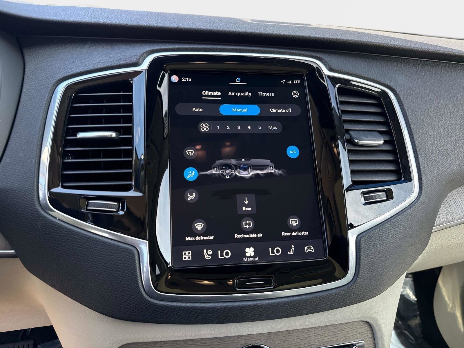 2025 Volvo XC90 Plug-In Hybrid Plus