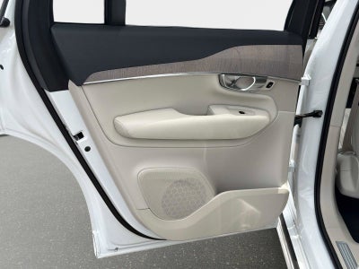 2025 Volvo XC90 Plug-In Hybrid Plus