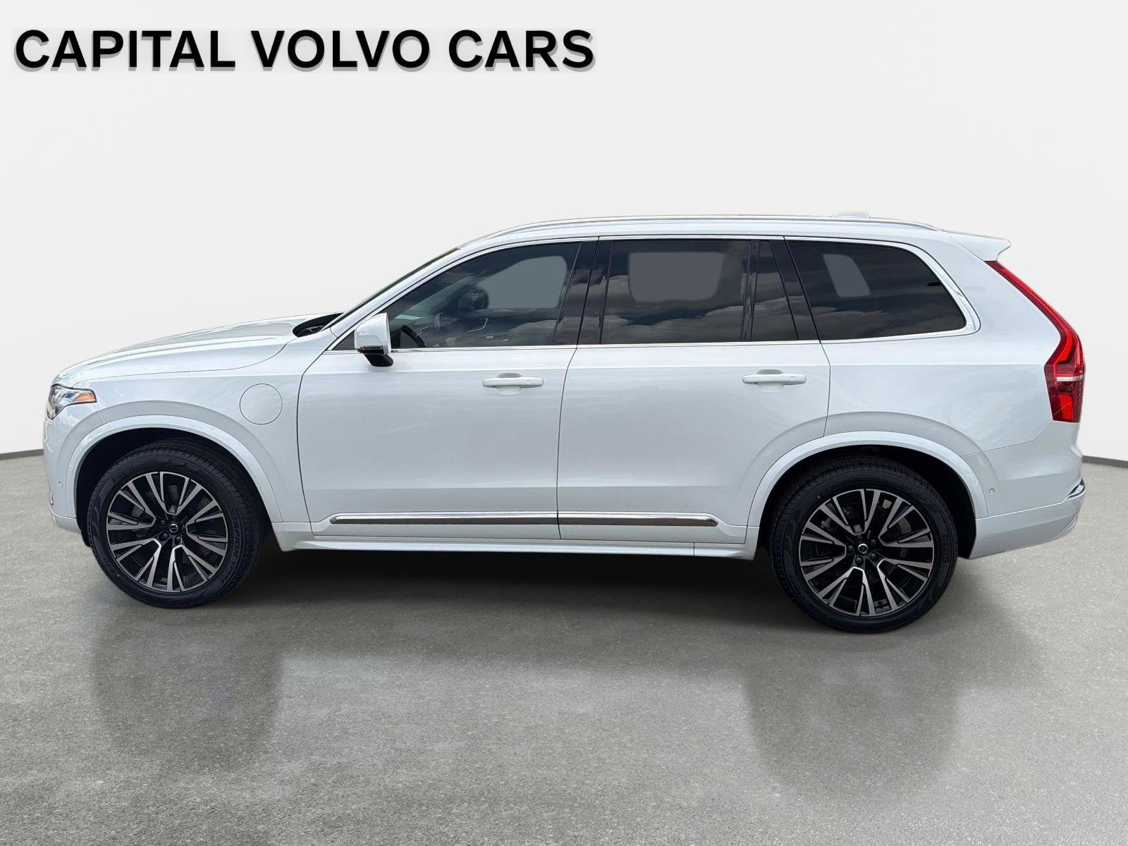 2025 Volvo XC90 Plug-In Hybrid Plus