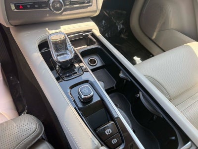 2025 Volvo XC90 Plug-In Hybrid Ultra