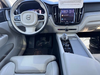 2023 Volvo XC60 Ultimate Bright Theme