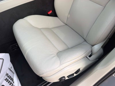 2023 Volvo XC60 Plus Dark Theme