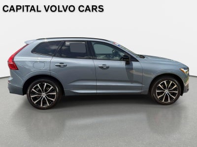 2023 Volvo XC60 Plus Dark Theme