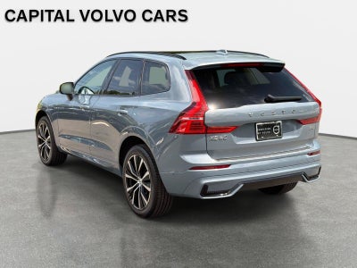 2023 Volvo XC60 Plus Dark Theme