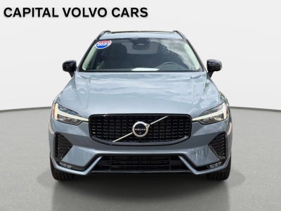 2023 Volvo XC60 Plus Dark Theme