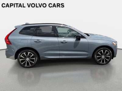 2023 Volvo XC60 Plus Dark Theme