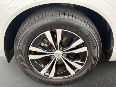 2024 Volvo XC60 Core Dark Theme