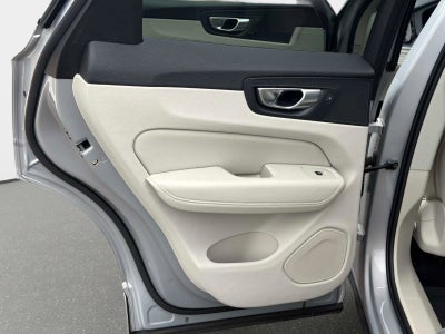 2024 Volvo XC60 Core Dark Theme