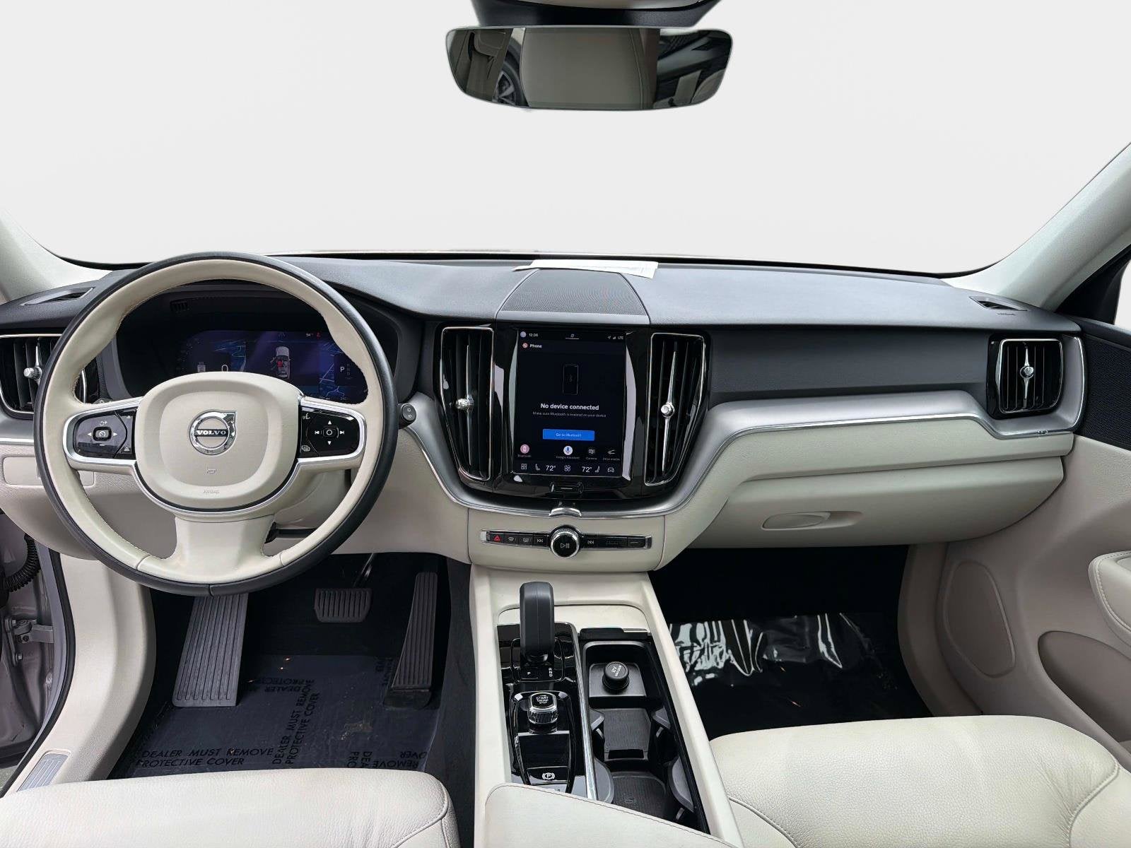 2024 Volvo XC60 Core Dark Theme