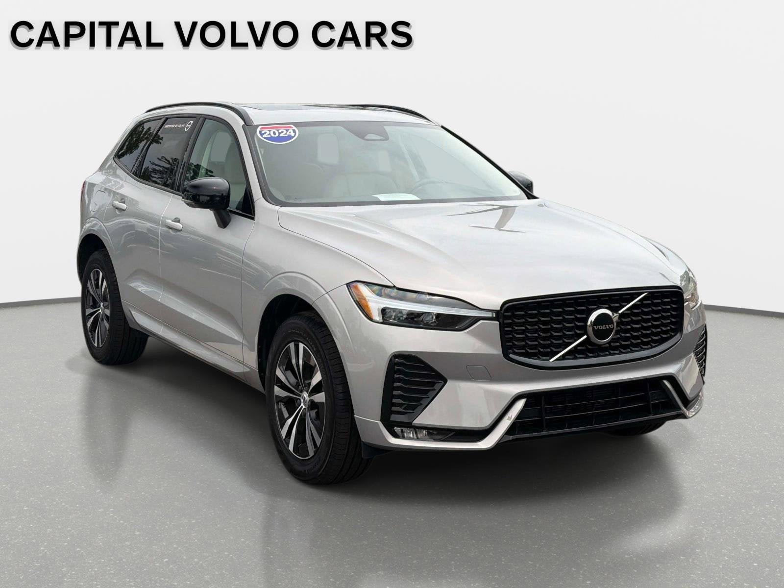 2024 Volvo XC60 Core Dark Theme