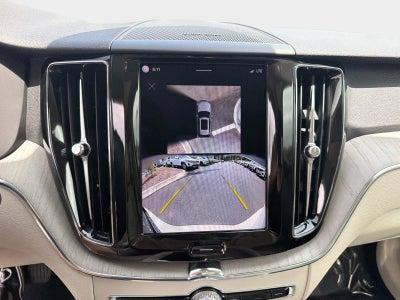 2024 Volvo XC60 Plus Dark Theme