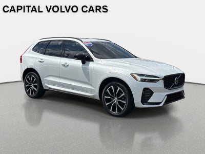 2024 Volvo XC60 Plus Dark Theme