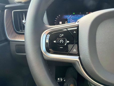 2024 Volvo XC60 Plus Dark Theme