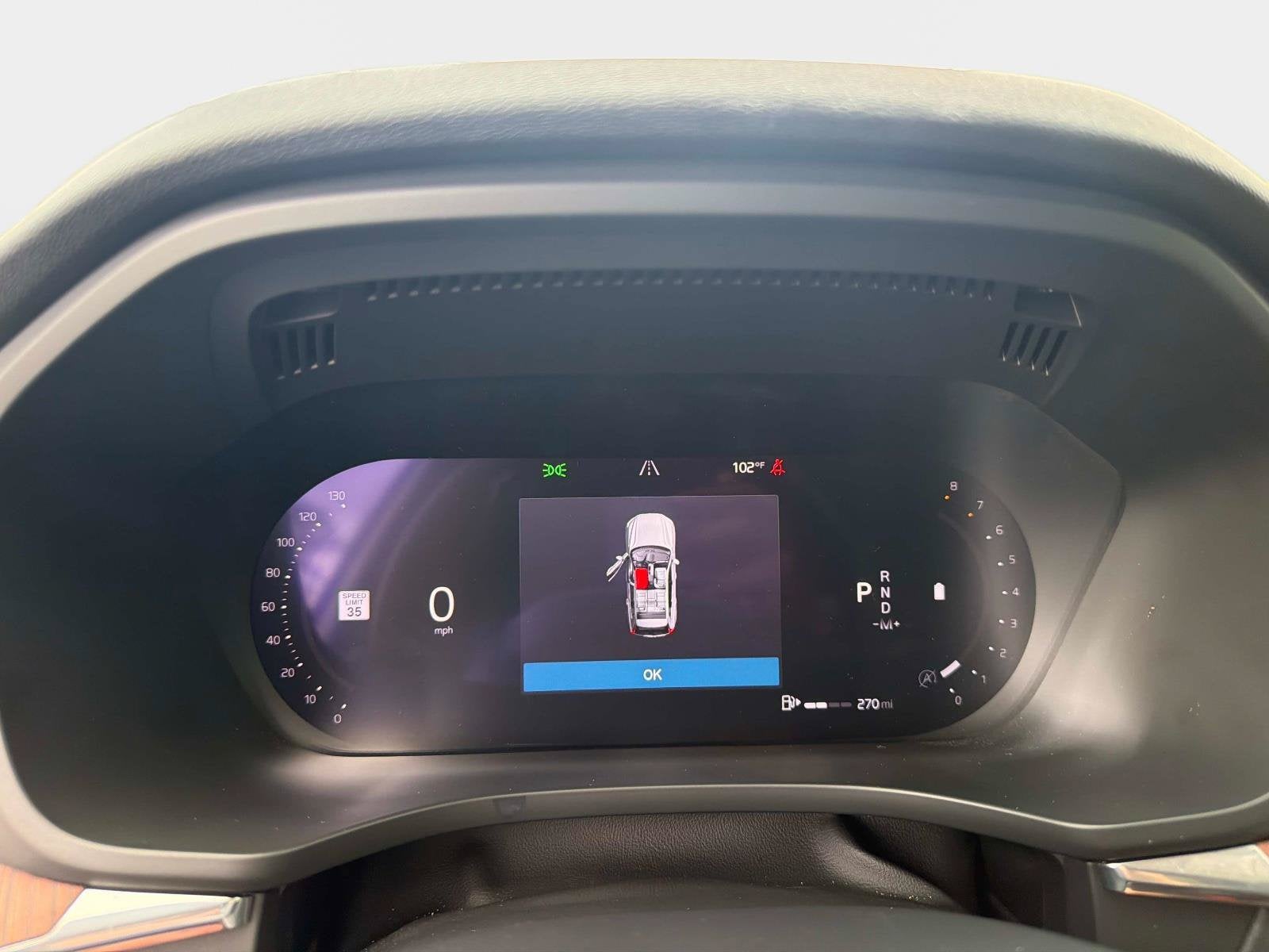 2024 Volvo XC60 Plus Dark Theme
