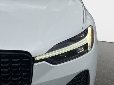 2024 Volvo XC60 Plus Dark Theme