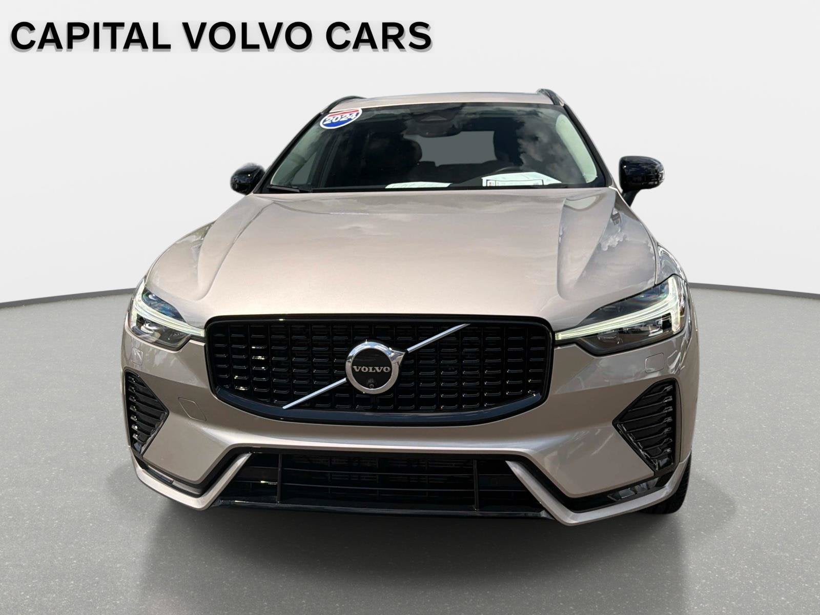 2024 Volvo XC60 Plus Dark Theme