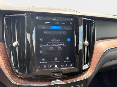 2024 Volvo XC60 Plus Dark Theme