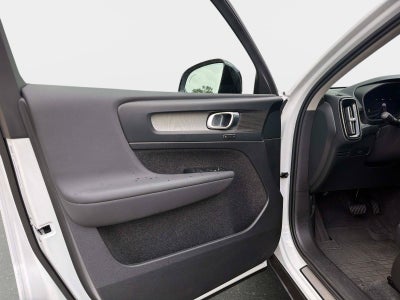 2026 Volvo XC40 Plus